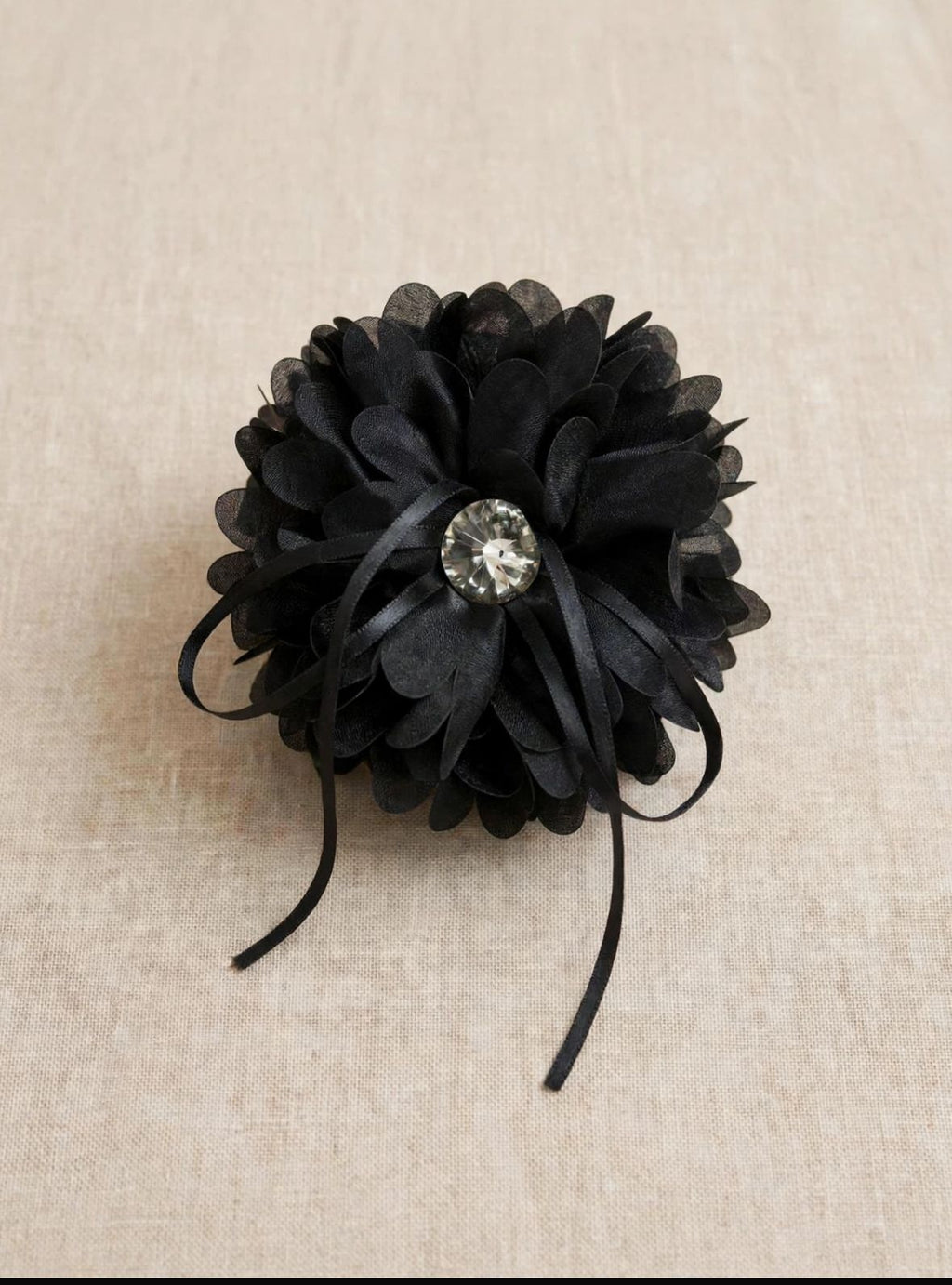 Black flower clutch