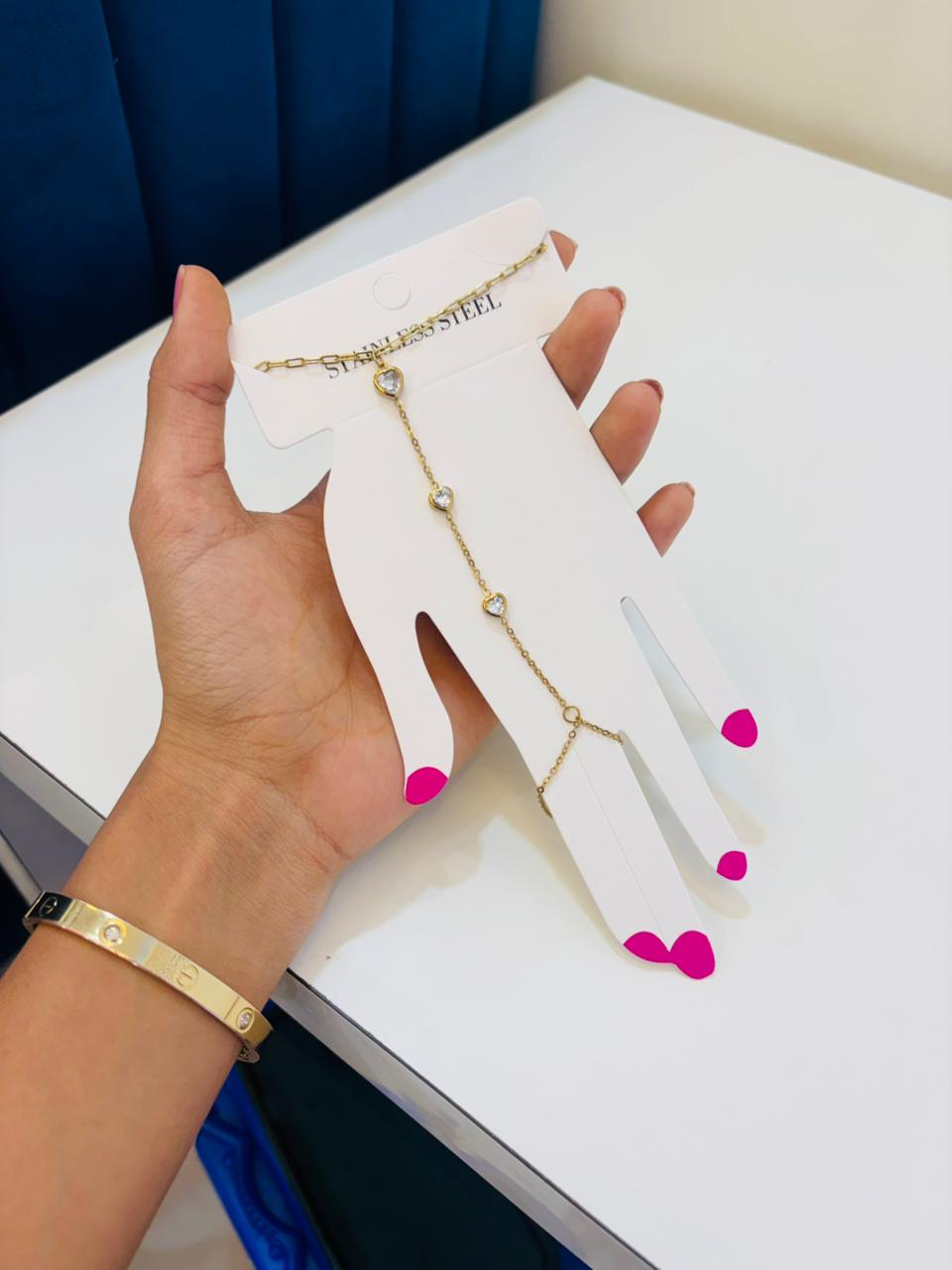 Heartdrop hand chain